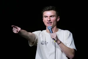 Trevor Wallace Height and Its Influence on Stage Presence