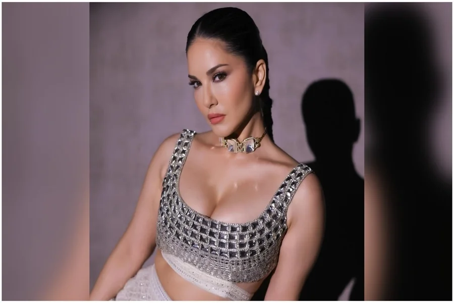 Sunny Leone Age